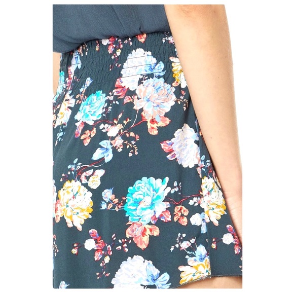 Women’s O’Neill Cove Beach Shorts - Picture 7 of 9